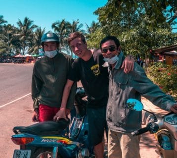 Cambodia to Vietnam border crossing with Mr Tee